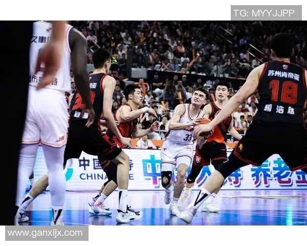 北京篮球队在锦标赛中的强势表现与战术分析